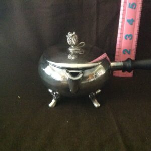 Gravy and Sauce Server